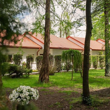 Noclegi Pod Debem U Jakuba Niepołomice Exteriör bild